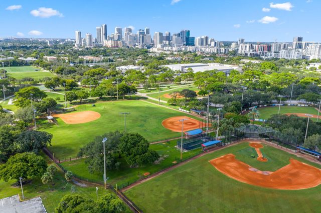 1401 NE 9th Street 23, Fort Lauderdale, FL 33304