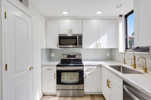 1401 NE 9th Street 23, Fort Lauderdale, FL 33304