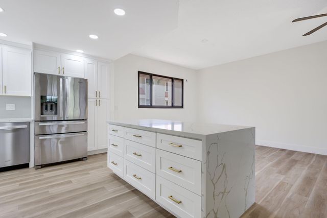 1401 NE 9th Street 23, Fort Lauderdale, FL 33304