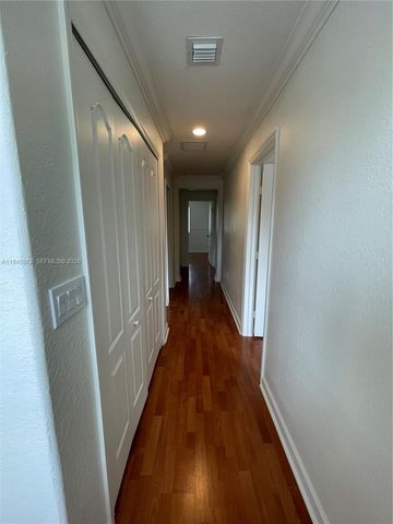 7020 NW 177th St B103, Hialeah, FL 33015