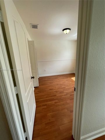 7020 NW 177th St B103, Hialeah, FL 33015