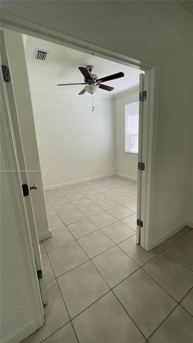 7020 NW 177th St B103, Hialeah, FL 33015