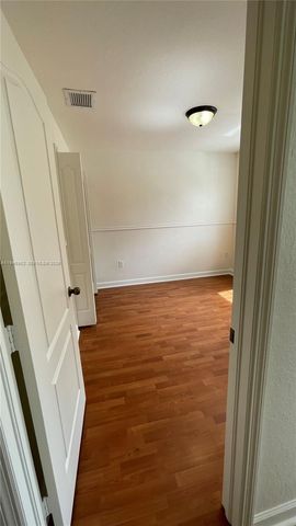 7020 NW 177th St B103, Hialeah, FL 33015