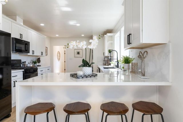 3568 Harper Street, Oakland, CA 94601