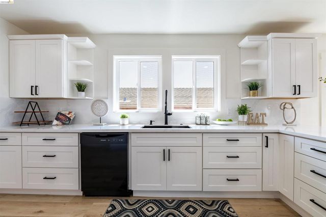 3568 Harper Street, Oakland, CA 94601