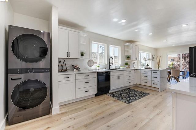 3568 Harper Street, Oakland, CA 94601