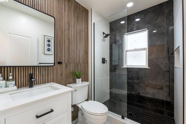 3568 Harper Street, Oakland, CA 94601