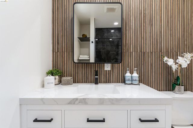 3568 Harper Street, Oakland, CA 94601