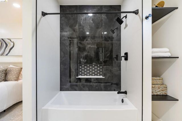 3568 Harper Street, Oakland, CA 94601