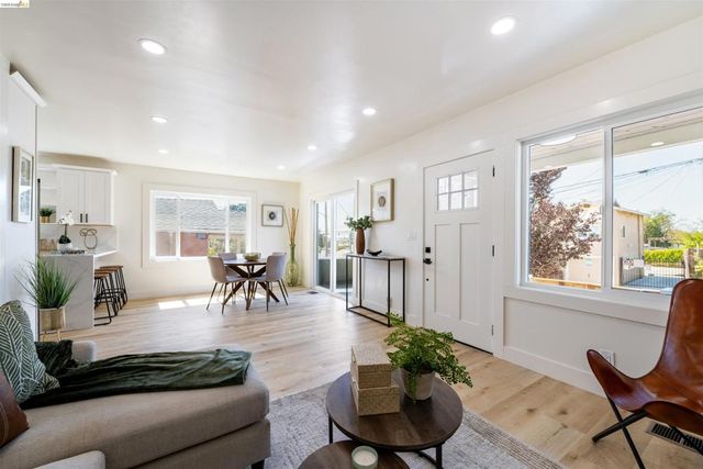 3568 Harper Street, Oakland, CA 94601