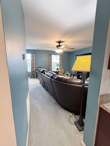 94 TEAKWOOD DR, Martinsburg, WV 25404