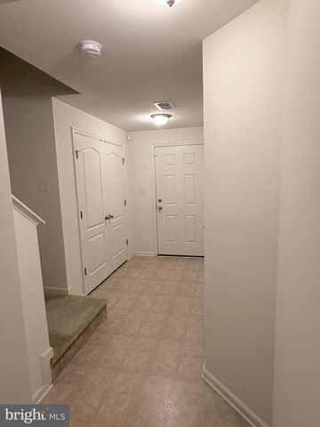94 TEAKWOOD DR, Martinsburg, WV 25404
