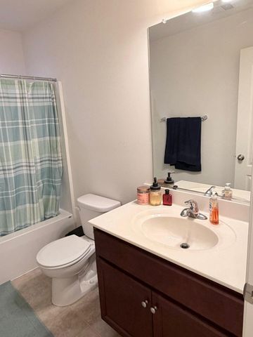 94 TEAKWOOD DR, Martinsburg, WV 25404