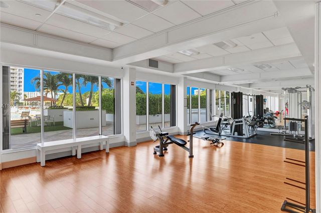 2801 NE 183rd St 507W, Aventura, FL 33160