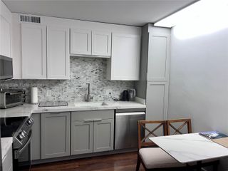 2801 NE 183rd St 507W, Aventura, FL 33160