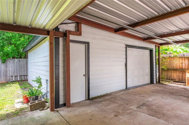 233 E Sunnyside Street, Houston, TX 77076