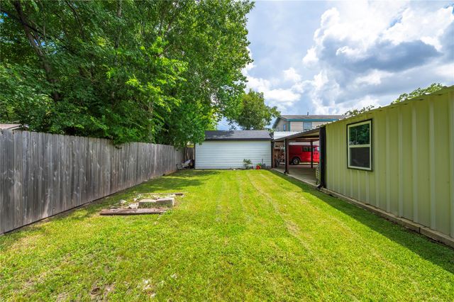233 E Sunnyside Street, Houston, TX 77076