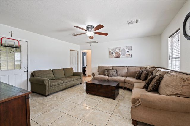 233 E Sunnyside Street, Houston, TX 77076