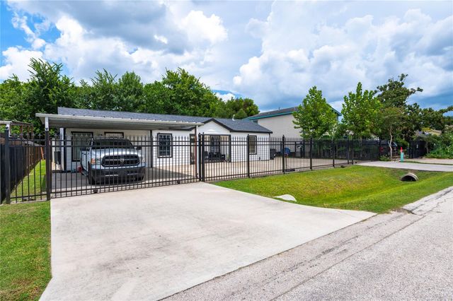 233 E Sunnyside Street, Houston, TX 77076