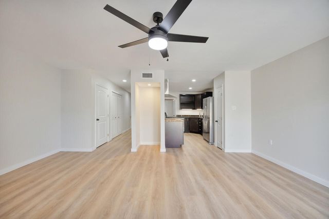 359 Billfish Avenue 7, Fort Walton Beach, FL 32548