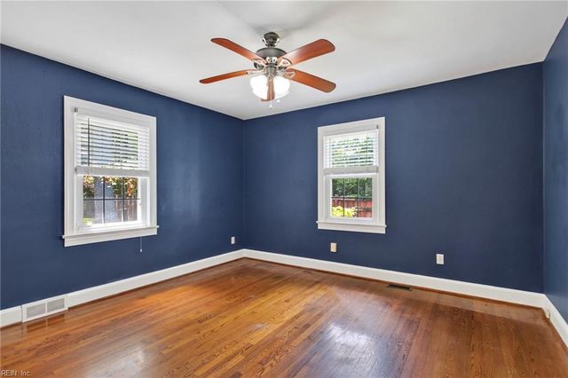 2213 Wildwood RD, Chesapeake, VA 23323