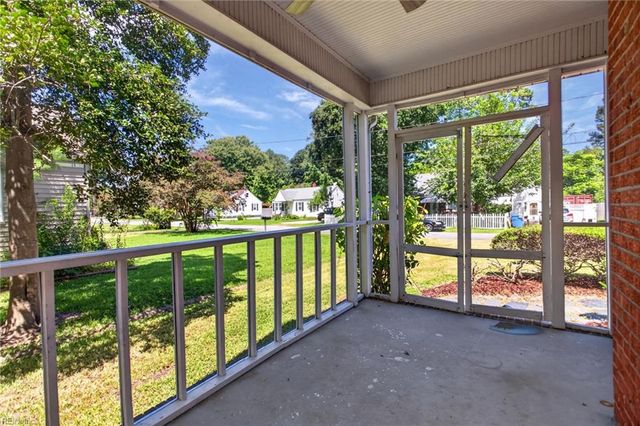 2213 Wildwood RD, Chesapeake, VA 23323