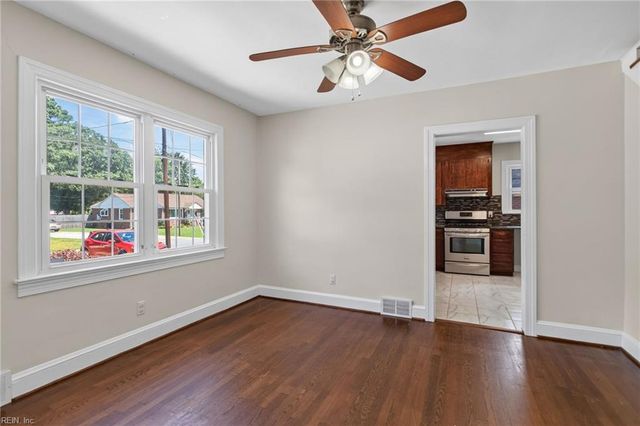 2213 Wildwood RD, Chesapeake, VA 23323
