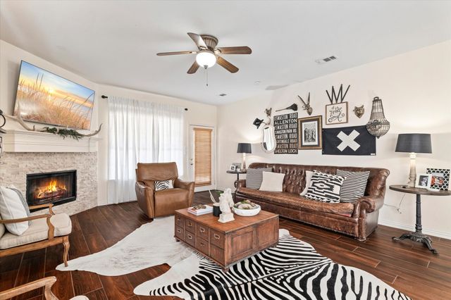 12329 Hawk Creek Drive, Frisco, TX 75033