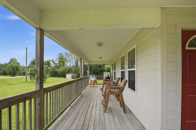 511 County Road 949e, Alvin, TX 77511