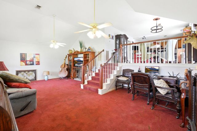 511 County Road 949e, Alvin, TX 77511
