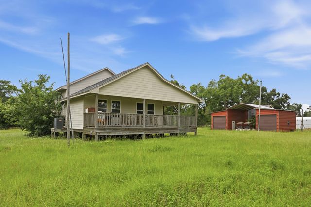 511 County Road 949e, Alvin, TX 77511