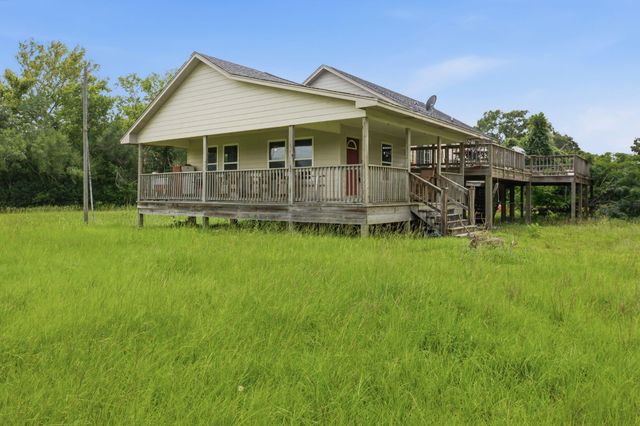 511 County Road 949e, Alvin, TX 77511