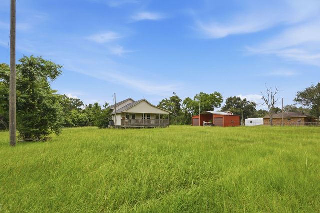 511 County Road 949e, Alvin, TX 77511