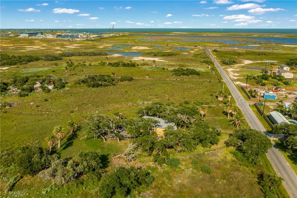 1222 Smokehouse Rd., Rockport, TX 78382 — photo 4