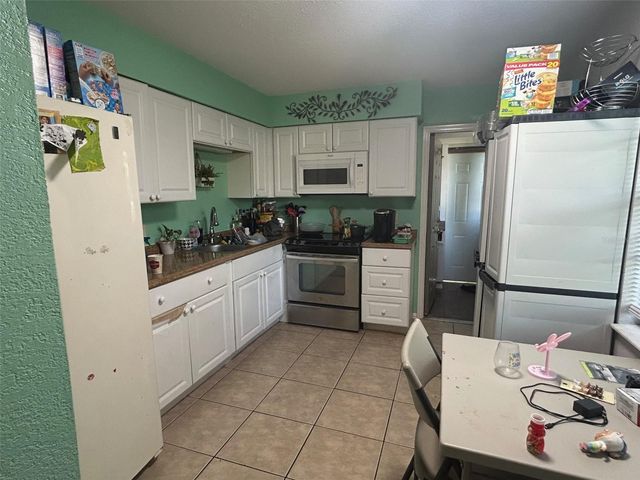1031 30TH AVENUE E, Bradenton, FL 34208