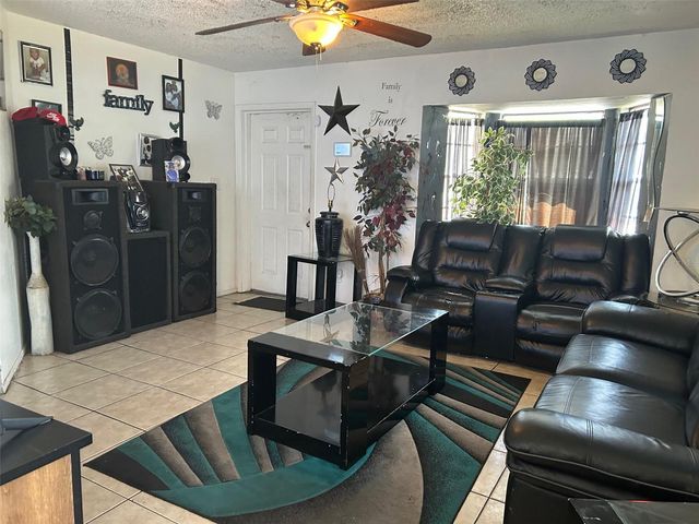 1031 30TH AVENUE E, Bradenton, FL 34208