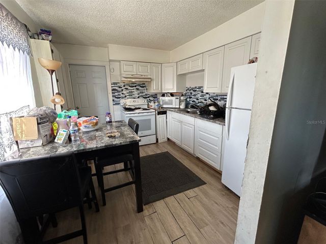 1031 30TH AVENUE E, Bradenton, FL 34208