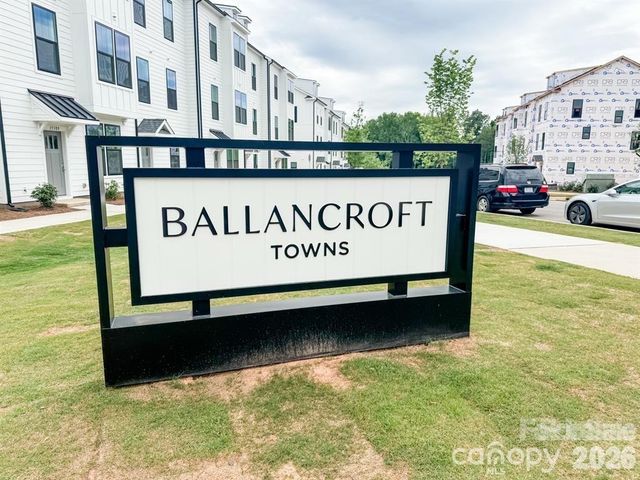 15351 Ballancroft Parkway, Charlotte, NC 28277