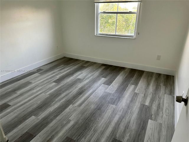 8200 SW 210th St 209, Cutler Bay, FL 33189