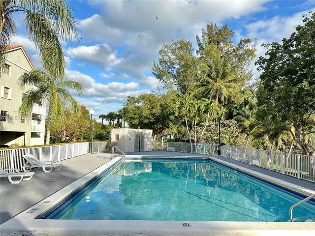 8200 SW 210th St 209, Cutler Bay, FL 33189