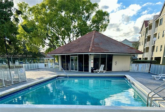 8200 SW 210th St 209, Cutler Bay, FL 33189