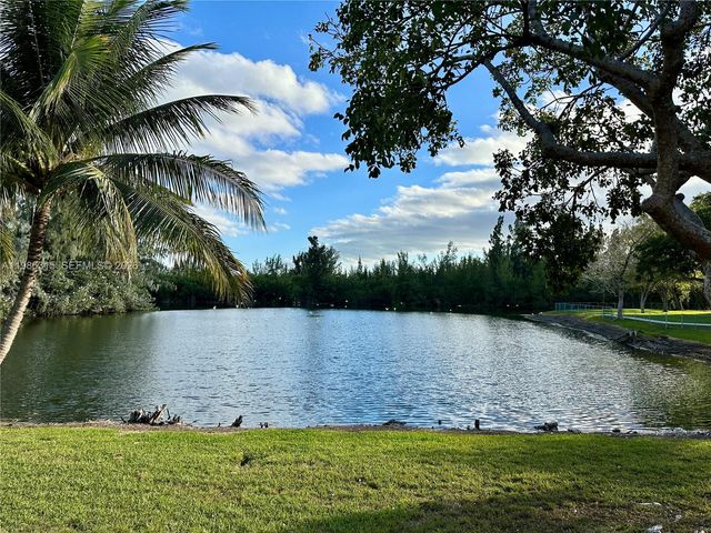 8200 SW 210th St 209, Cutler Bay, FL 33189