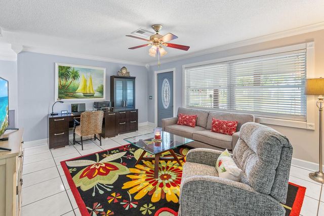 3194 SE Jefferson Street, Stuart, FL 34997