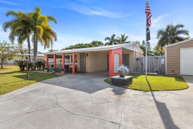 3194 SE Jefferson Street, Stuart, FL 34997