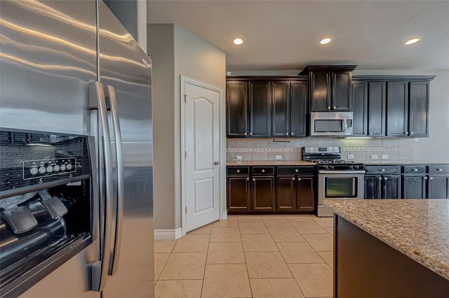 7710 Eastwood Lake Lane, Richmond, TX 77407