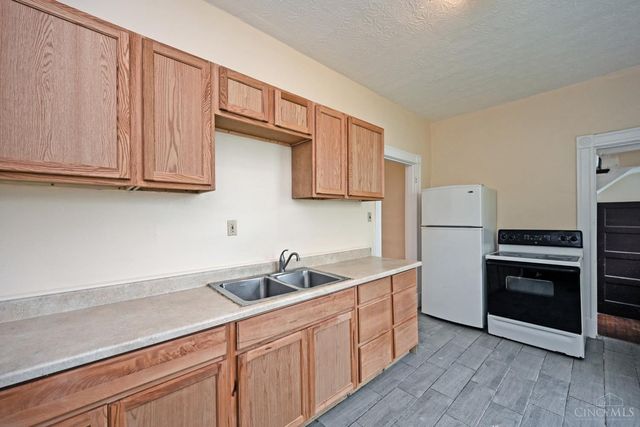 3318 Fairfield Avenue, Cincinnati, OH 45207