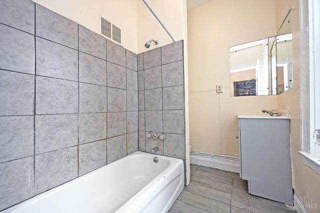 3318 Fairfield Avenue, Cincinnati, OH 45207