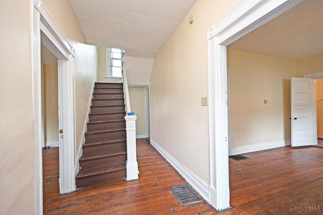 3318 Fairfield Avenue, Cincinnati, OH 45207