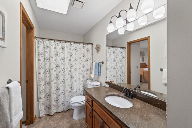 3510 Gershwin Avenue N, Oakdale, MN 55128