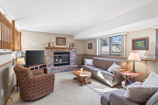 3510 Gershwin Avenue N, Oakdale, MN 55128